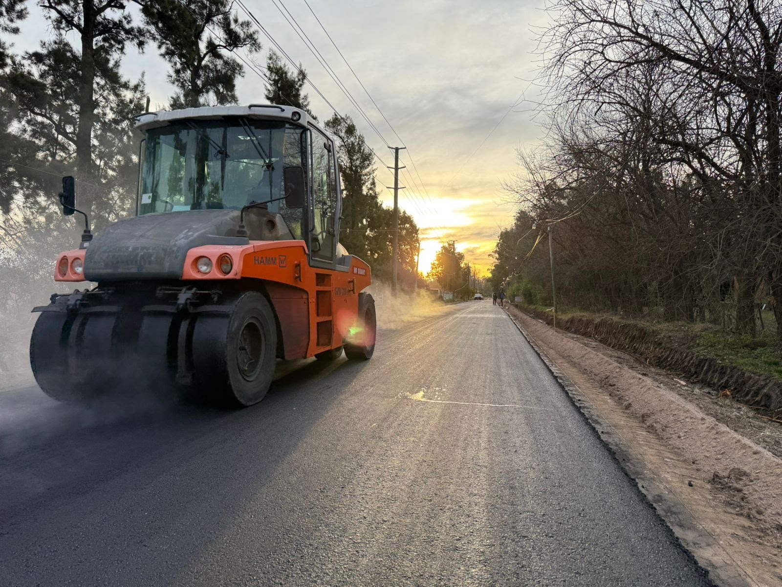 NOTICIAS ESCOBARLA  MUNICIPALIDAD DE ESCOBAR CONTINUA CON  IMPORTANTES OBRAS DE PAVIMENTACION Y ESTABILIZADO EN EL DISTRITO